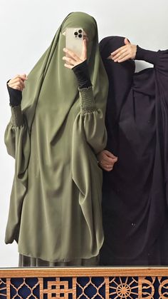 - Ultra Soft - Ultra Lightweight - Breathable - Egyptian Silk Crepe - Hidden veil inner strings - Standard Size S-L - Zipper pocket in skirt - Suitable for all seasons For more content and giveaways follow: https://www.instagram.com/alandaluscollectiontr/ Modest Style Khimar For Wedding And Eid, Modest Solid Color Niqab, Traditional Solid Color Khimar For Eid, Traditional Solid Khimar For Eid, Green Khimar For Eid, Stretch Long Sleeve Khimar, Green Long Sleeve Niqab For Eid, Green Niqab For Eid, Khimar Fashion