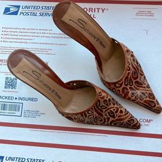 Would Say These Fit Like 6.5- 7 Narrow Smoke Free Pet Friendly Home Tooled Leather Heels, Tooled Leather, Leather Tooling, Leather Heels, Shoes Women Heels, Pet Friendly, Shoes Heels, Size 7, Women Shoes