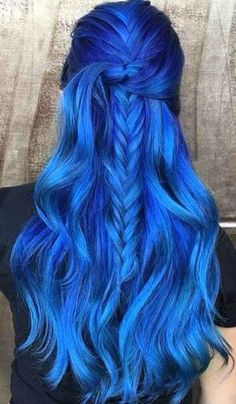 Green And Blue Hair, Blue And Green Hair, Green Hairstyles, Turquoise Hair Color, Scene Girl, Turquoise Hair, Guy Tang, Fantasy Hair