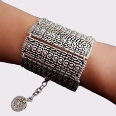 The Heiroglyphs silver-plated bracelet is fit for an Egyptian queen! Individual panels etched with detailed tribal design connect to form this boho-chic statement piece. Egyptian Queen, 2024 Style, Silver Plated Bracelet, Elizabeth Taylor, Turkish Towels, Statement Pieces, Boho Chic, Silver Plate, Silver Plated