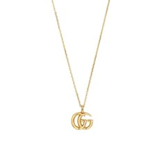 A small gold pendant necklace is a wardrobe essential for women. For your consideration: this 18K yellow gold piece with double G motif from Gucci's GG Running collection. Dress the simple and understated piece up or dress it down; the versatile pendant necklace offers a variety of options. Gucci Necklace Gold, Small Gold Pendant, Designer Wishlist, G Necklace, Gucci Necklace, Gold Keychain, Body Decor, Gucci Jewelry, Luxe Jewelry