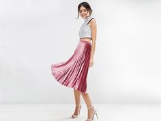 Бархатная юбка – модная уловка для роскошных дам Brown Pleated Skirt, Velvet Midi Skirt, Velvet Skirt, Mode Inspo, Pleated Midi Skirt, Inspiration Mode, Style Chic, Pleated Skirt