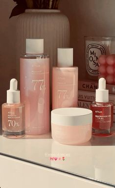 Anua Skincare Aesthetic, It Girl Skincare, Korean Skincare Aesthetic, Yesstyle Skincare, Anua Skincare, Beauty Supplement, Oily Sensitive Skin, Olive Young, Skin Care Product