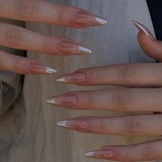 Precio bajo con envío gratis para usuario nuevo. Nagel Tips, Nail Type, Work Nails, روتين العناية بالبشرة, False Nail, Nail Arts, Nail Shapes, Artificial Nails, Gold Nails