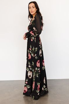 Looking for a perfect long sleeve maxi dress? This is it! Our Olivia Maxi Dress is stunning in pink floral. You'll wear it again and again! 34c Size, Maxi Dress Black, Rust Dress, Chiffon Material, Sleeve Maxi Dress, Maxi Dress Green, Pink Maxi Dress, 80 Dress, Long Sleeve Maxi