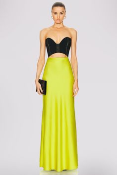 The Zoey Black-green Off Shoulder Maxi Dress is designed for a modern and sophisticated look. With its off shoulder neckline, this dress offers a flattering silhouette and delivers maximum impact with minimum effort. The maxi length ensures a timeless elegance, perfect for any special occasion.Size(cm)/(inch)XSSMLBust3536384013.6514.0414.8215.6Waist2829313310.9211.3112.0912.87Hips3839414314.8215.2115.9916.77Material: Polyester Spandex*The above data is for flat dimensions, and the high elastic fabric can be stretched. *The above data is for reference only, please choose based on your usual purchase code. *This size chart is manually measured and may have an error of approximately 1-3CM. Off-shoulder Green Midi Dress For Evening, Green Dress With Straight Neckline For Night Out, Elegant Green Fitted Strapless Dress, Elegant Fitted Green Strapless Dress, Green Off-shoulder Maxi Dress For Night Out, Green Midi Dress With Straight Neckline For Date Night, Spring Sleek Floor-length Maxi Dress, Sleek Floor-length Maxi Dress For Spring, Sleek Spring Floor-length Maxi Dress