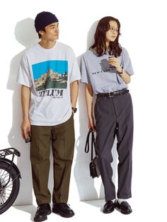 Mina Magazine, T Shirt Styling, Couple Fashion, Couple Style, Mens Fashion Inspiration, My Bag, Fashion Couple, 2024 Fashion, Basic T Shirt