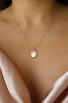 https://www.brillianceindiamonds.com/ Customizable Jewelry, New Bands, Fine Jewelry Collection, Elegant Accessories, Oval Pendant, Custom Jewelry Design, Dainty Jewelry, Ring Collections, Diamond Studs