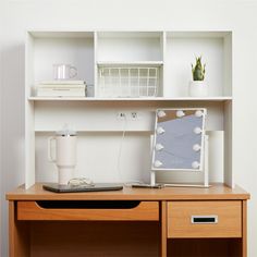 white Dorm Decorations Ideas, Uo X Pinterest Back To College Contest, Dorm Desk Hutch, Desk Hutch Dorm, Dorm Desk Setup, College Desk Organization, College Desk Setup, Dorm Desks, Dorm Room Desk Ideas