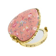 Item Function: 1. The mini compact mirror with a 2.64" W x 2.68" L viewing area, you can check your skin conditions at any time, and is convenient to carry when going out. 2. Printed with colorful small flowers, fresh and cute, full of rural and simple style, beautiful and appealing, which will not make you feel bored. 3. Made of durable metal material. With quality glass mirror, no color cast and ambiguity. Suitable for personal use or as an exquisite and considerate gift for friends or family Tiny Heart Mirrors, Heart Shaoed Mirror, Rare Beauty Compact Mirror, Portable Mirror Cute, Gifts For Friends Pink, Compact Mirror Kawaii, Heart Shaped Compact Mirror, Compact Mirror Rose, Heart Shaped Pocket Mirror