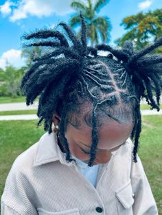 Locs Retwist Style, Thick Loc Styles, 4c Starter Locs, Black Hair Locs, Starter Locs Styles, Retwist Styles, Loc Maintenance, Loc Updo