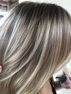 Engagement Hairstyle, Cabelo Ombre Hair, Gray Highlights, Ash Blonde Hair Colour, Silver Blonde Hair, Brown Hair With Blonde Highlights