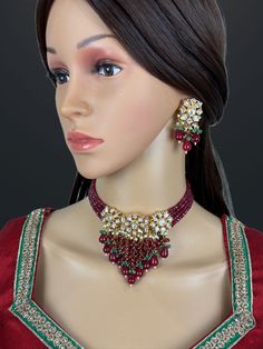 Ruby red Premium quality gold plated silver foiled Kundan necklace/Traditional/Ethnic/Kundan Jewelry/Multi color Kundan Choker/Indian Bridal Gold-plated foiled Kundan necklace set.  Color, shades, texture displayed may slightly vary from the actual product due to digital image limitations. We request you to consider these minor variations. Please expect the possibility of some slight imperfections when buying handmade jewelry.  Please let me know if you have any questions. Arrives in a gift box. Thank you so much for visiting my shop. Ruby Meenakari Temple Necklace For Festivals, Traditional Ruby Jewelry For Festive Occasions, Festive Red Ruby Jewelry, Red Chandbali Jewelry Sets For Diwali, Kundan Traditional Wear For Diwali Gift, Ruby Necklaces For Diwali Celebration, Traditional Ruby Necklace With Meenakari, Ruby Meenakari Temple Necklace Gift, Traditional Ruby Meenakari Necklace