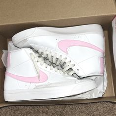 Brand New! Never Worn Pink Blazer Shoes, Pink Nike Blazers, Style Nike Blazer, Pink Blazers, Blazer Shoes, Pink Nike Shoes, Pretty Sneakers, Nike Blazers, Blazers Shoes