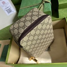 ADC Fashion - GCI Bags - 847 A+ Excellent Quality; Contact us if you've any questions in your mind. Re L, Trendy Tote, Debit Cards, Gucci Bags, Top Collection, New Handbags, Cute Bag, Bags Shoes, Gucci Bag