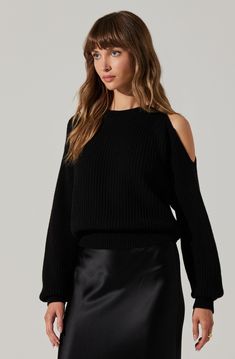 Ribbed cold shoulder sweater
Exposed left shoulder
Pullover style
Dry clean only
100% Wool
Style #ACT18450 Black Tie Bridesmaids, Fall Floral Dress, Sunday Dress, Cold Shoulder Sweater, Dry Clean Only, Sweater Sale, Long Sleeve Bodycon Dress, New Tops, New Arrival Dress