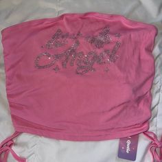 Xl Pink Y2k Halter Crop Top Never Worn Early 2000s Crop Top, Cheap Y2k Hooded Top, Cheap Multicolor Y2k T-shirt, Cheap Y2k Tops With Cartoon Print, Cheap Y2k Style Summer Crop Top, Cheap Y2k Collared Tops, Cheap Stretch Y2k T-shirt, Cheap Multicolor Y2k Crop Top, Cheap Y2k Multicolor T-shirt