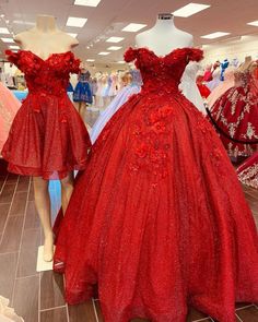 Red Tops For Quince, Damas Dresses For Quince Red, Red And Gold Dama Dresses Quinceanera, Red Quince Damas Dress, Red Damas Dresses, Red And Gold Heels Quince, Red Quince Dama Dresses, Qencenera Ideas Red, Red Quince Theme Dresses