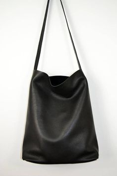 Oversize Black LEATHER TOTE Bag, Leather Cross body Bag, Shoulder Bag, Italian Black Leather Tote - Black Hobo Bag With Mobile Phone Holder For Errands, Black Shoulder Phone Bag For Everyday Use, Black Rectangular Bucket Bag With Mobile Phone Pocket, Black Rectangular Bucket Bag With Mobile Phone Bag, Black Shoulder Bag With Cell Phone Pocket For Shopping, Black Rectangular Bucket Bag, Everyday Hobo Tote Bag With Mobile Phone Bag, Hobo Tote Bag With Mobile Phone Pocket For Errands, Modern Black Phone Bag For Everyday