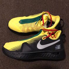 Black/Yellow Sneakers With Dark Green Zipper Nike Shoes Men, Yellow Sneakers, Mens Nike Shoes, Shoes Men, Mens Shoes Sneakers, Yellow Black, Men's Nike, Hulk, Black N Yellow