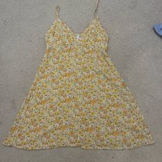 Brand New, Never Worn, Colorful Summer Floral Pattern, Comfortable, Good Fitting Billabong Dress, Floral Sundress, Summer Floral, Billabong, Sundress, Floral Pattern, Brand New, Womens Dresses, Yellow