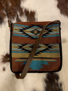 Super cute kids purse with leather strap and Velcro closure 12''x12'' Blanket Purse, Serape Blanket, Aztec Blanket, Kids Purse, Western Purses, Western Accessories, Saddle Blanket, Sling Bags, Cute Purses