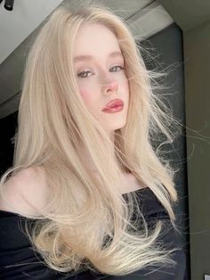 Dr Photos, Sandy Hair, Blonde Hair Girl, Hair Routine, Platinum Blonde Hair, Blonde Women, Bleached Hair