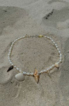 beach seashell pearls charm necklace summer aesthetic surfer girl etsy shop small business Sea Shells Necklace, Summer Necklace Beach, Pearl Charm Necklace, Beachy Jewelry, Beach Necklace, Surfer Girl Style, Surfer Necklace, Beach Necklaces, Seashell Necklace