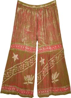 A cute pair of XL to 1X size only wide leg palazzo pants in crushed fabric, these cool loose fit bohemian pants are lightweight and ideal for summer parties and music fests.  The chic pink and green floral print on brown cotton fabric look cool and unique. #tlb #SplitSkirtsPants #XLPlus #beachwrap #XLsizewidelegpants Modesty Journey, Hippie Things, Future Clothing, Pretty Pants, Daily Fits, Colorful Pants, Dream Things, Bohemian Pants, Caramel Candy