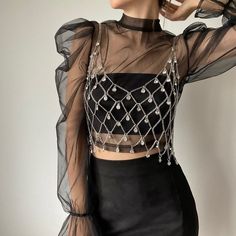 Fashion Festival Outfits, Grunge Birthday Outfit, Chain Top Outfit, Silver Concert Outfit, Crystal Clothes, Body Chain Outfit, Diamond Outfit, Sparkling Outfit, Shirt With Chains