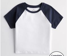 Cute Outfits For School, Cute Preppy Outfits, Teen Clothing, Cute Everyday Outfits, Hollister Tops, Preppy Outfits, Dream Clothes, Baby Tee, Comfy Outfits