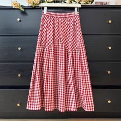 Linen blend gingham skirt with an elasticised waist, scalloped hip pattern and twirly midi hem. Lined. One Size: 24"-36" waist, 30" length Gingham Skirt, Patchwork Skirt, Korean Fashion Casual, Overall Dress, Sweater Blouse, Cardigan Jacket, Jeans Pants, Linen Blend, Gingham