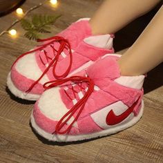 Jordan Rose, Zapatillas Nike Jordan, Nike Slippers, Fluffy Shoes, Dr Shoes, Cute Slippers, Sneakers Looks, Cute Nike Shoes, Y2k Pink