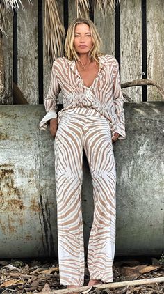 Beach Hairstyles, Looks Chic, Style Mistakes, Outfits Casuales, Primavera Estate, Zebra Print, Look Fashion, Chic Outfits, Casual Chic