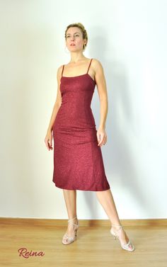 This shiny dress is fashioned from jersey with glitter.  Ideal for dancing argentine tango, a tango performance, a milonga or any formal event, christmas, new year's eve.  Available in other colors. Sizes S, M or send me your measurements, bust, waist, hips, height. Size chart: Small: Bust 86cm (34inches), Waist 71cm (28inches), Hips 94cm (37inches) Medium: Bust 96cm (38inches), Waist 81cm (32inches), Hips 102cm (40inches) In case you have different measurements than the chart, send me your meas Red Glitter Dress, Dance Crop Tops, Tango Skirt, Shiny Dress, Tango Dress, Shiny Dresses, Milonga, Argentine Tango, Latin Dance Dresses