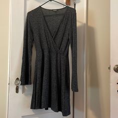 Express Casual Long Sleeve V-Neck Mini Dress Size Small Petite Never Worn Rayon And Polyester Dark Heather Gray Long Sleeve Knit Dress, Express Dresses, Grey Long Sleeve, Knit Dress, Heather Grey, Colorful Dresses, V Neck, Mini Dress, Womens Dresses