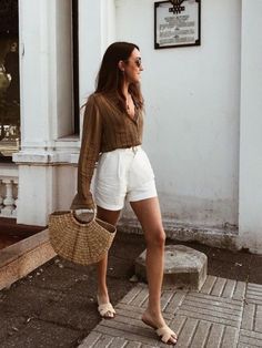 Chique Outfit, Beachwear Collection, Brown Shirt, Teenage Fashion, Outfit Trends, Mode Inspiration, Style Outfits