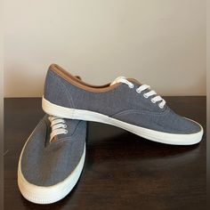 Nwot: American Eagle Canvas Sneaker Blue Gray Size 8. Never Worn, Brand New Bottoms. Everyday Gray Sneakers With Round Toe, Gray Round Toe Sneakers For Everyday, Gray Everyday Sneakers, Payless Shoes, Sneakers Blue, Canvas Sneakers, Womens Shoes Sneakers, American Eagle, Blue Grey