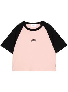 salmon pink/black cotton jersey texture colour-block panelled design contrasting crew neck short raglan sleeves logo print to the front logo tag to the side cropped straight hem Sporty Pink Cropped T-shirt With Short Sleeves, Pink Cropped Crew Neck T-shirt For Streetwear, Pink Cropped T-shirt Crew Neck For Streetwear, Sporty Pink Cropped Short Sleeve T-shirt, Pink Short Sleeve Cropped Sporty T-shirt, Sporty Pink Short Sleeve Cropped T-shirt, Sporty Tops With Contrast Sleeves For Streetwear, Pink Color Block Cotton T-shirt, Pink Color Block Short Sleeve T-shirt