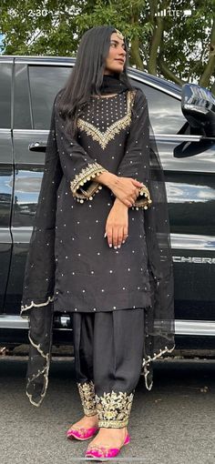 Suit Designs Indian Style Party Wear, Trendy Outfits Modest, Suit Designs Indian Style, Simple Indian Suits, डिजाइनर कपड़े, Trendy Suits