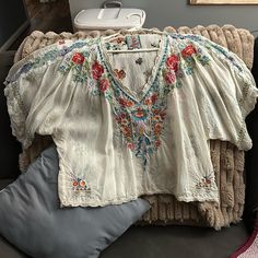 Johnny Was Medium Blouse. Super Cute Very Detailed Embroidered. Dress It Up Or Dress It Down! Like New! Peasant V-neck Blouse With Floral Embroidery, Peasant Blouse With Floral Embroidery And V-neck, Vintage Embroidered V-neck Top, Peasant V-neck Top With Floral Embroidery, Folk Style V-neck Blouse With Multicolor Embroidery, Folk Style V-neck Blouse With Floral Embroidery, Vintage Spring Top With Intricate Embroidery, Vintage V-neck Top With Floral Embroidery, Peasant Style Short Sleeve Top With Intricate Embroidery