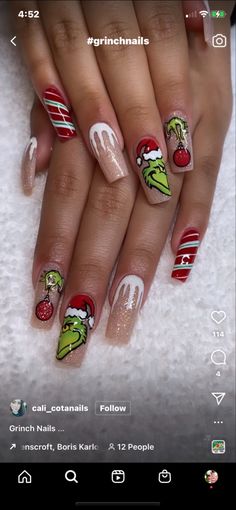 Holiday Nails Grinch, Grinch Nails Acrylic Short, The Grinch Acrylic Nails, Christmas Nail Grinch, Xmas Nails Grinch, Cute Christmas Nails Grinch, Christmas Nails 2023 Grinch, November Christmas Nails, The Grinch Nail Designs