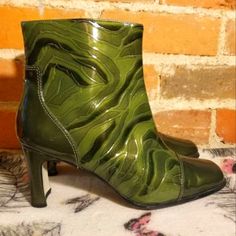 #Bellini #Boots #Booties #Heels #Patentleather #Zebraprint #Size7.5 #Boho #Bohemian #Festival #Retro #Preppy #Unique #90s #Vintage #Vtg #Hippie #Y2k #Spicegirls #Dillards #Nordstrom #Macys #Loveshoes Fitted Green Boots With Almond Toe, Fitted Green Almond Toe Boots, Retro Preppy, Green Boots, Bohemian Festival, Bellini, Spice Girls, 90s Vintage, Zebra Print