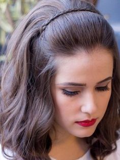 Hairstyle With Volume, Vintage Short Hair, Sanggul Modern, Nice Hairstyle, Short Hair Up, Prom Hairstyles For Short Hair, Vintage Wedding Hair, Pinterest Hair, Peinados Fáciles Para Cabello Corto