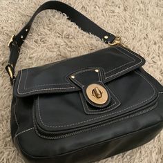 Worn A Couple Time But Still In Good Condition Except Shown In Vdo Other Then That It’s Still Good It’s Well Taken Care Of Bags Coach, Couple Time, Coach Bags, A Couple, Bag Lady, Women Shopping, Color, Black