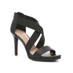 Kelly & Katie-Cortlyn Sandal With a crisscross strappy design, the Cortlyn sandal from Kelly & Katie is a dynamic add to your look. The sharp heel and platform combination offer added height.