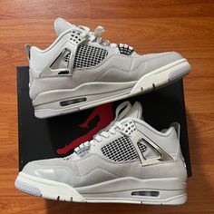 Jordan 4 Frozen Moments Size 9mens, Size 10.5womens Worn Once Near Perfect Condition(Has A Bit Of Sock Lint) Comes With Box I’m Selling Them Because I Don’t Wear Them And They’re Just Sitting All Sales Final Send Offers! Frozen Moments, Jordan Grey, Shoes Jordan, Jordans For Men, Jordan Shoes, Men's Shoes, Jordan, Frozen, Size 10