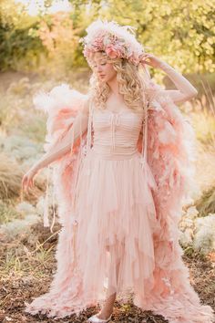 "Thank You, HEATHER ARMSTRONG PHOTOGRAPHY for the beautiful photos! MADE TO ORDER IN YOUR CHOICE OF LENGTHS AND COLORS These luxurious Blush Pink Ostrich feather wings pictured are 60\" in length and approximately 36\" across. (Model is 5'4\"). The extravagant floral crown and feather halo pictured are Not Included but can be ordered separately for an additional $350. . . Or the feather halo only for $150. Hundreds of premium ostrich feathers were used to create the soft, whimsical layers and ar Feather Angel Wings, Wedding Flower Girl Basket, Pink Dusty, White Peacock, Peacock Wedding, Feather Wings, Wings Costume, Ostrich Feather, Ostrich Feathers