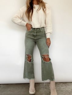 Crop Flare, Stil Boho, Mode Boho, Outfit Jeans, Mode Casual, Cropped Flares, Denim Flares, Outfit Inspo Fall, Fall Fashion Outfits