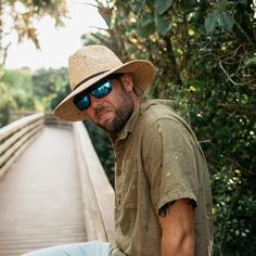 Our Brays beach men’s raffia straw hat is designed to let the cool air in but still provide decent sun protection. Raffia straw is extremely durable and we use a soft terry stretch inner band for a comfortable fit. #Hat  #MensFashion  #OutbackStyleHats   #OutbackHats Safari Hat Outfit Men, Beach Hat For Men, Men’s Beach Hat, Men’s Sun Hat, Summer Travel Sun Hat Made Of Toquilla Straw, Outdoor Fedora Hat With Upf 50+, Lightweight Brimmed Fedora For Outdoor, Casual Outdoor Fedora With Uv Protection, Lightweight Wide Brim Fedora For Outdoor